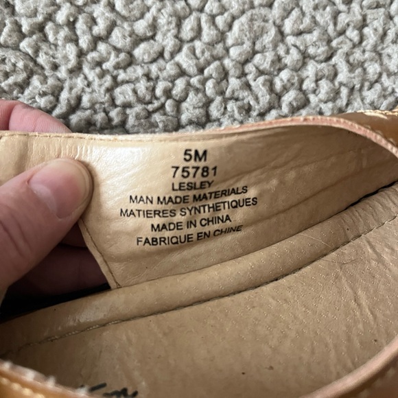 Size 5M Traditional sandals - Picture 4 of 6